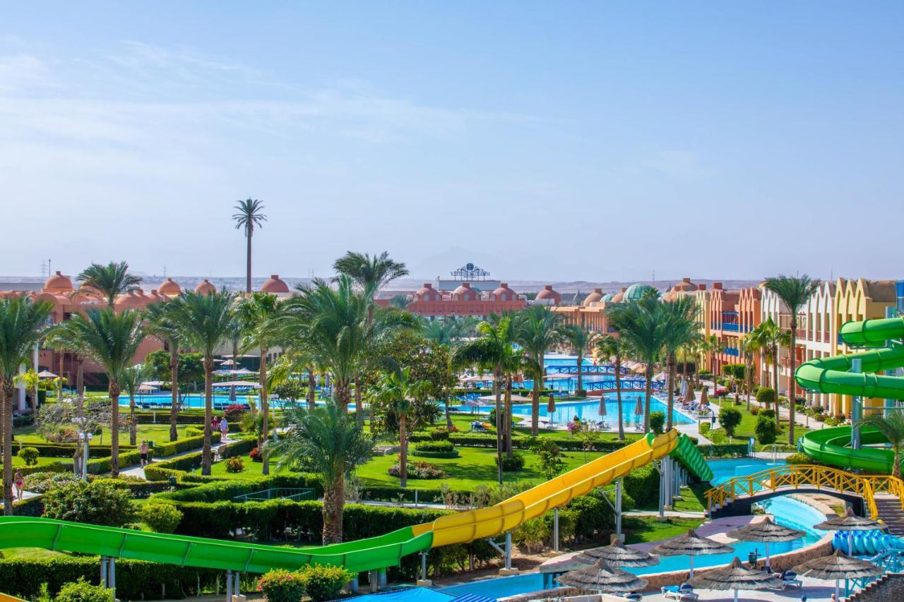 Titanic Beach - Families And Couples Only Hurghada Exterior foto El Alamein